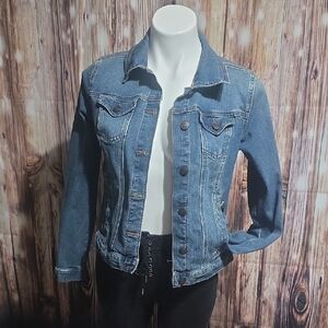 Time and Tru Blue Jean Jacket Classic Medium Wash